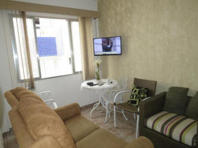 Apto Canto do Forte - Praia Grande - Local Privilegiado - 100 metros da Praia - Internet inclusa